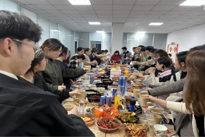 团建及4月份员工生日会